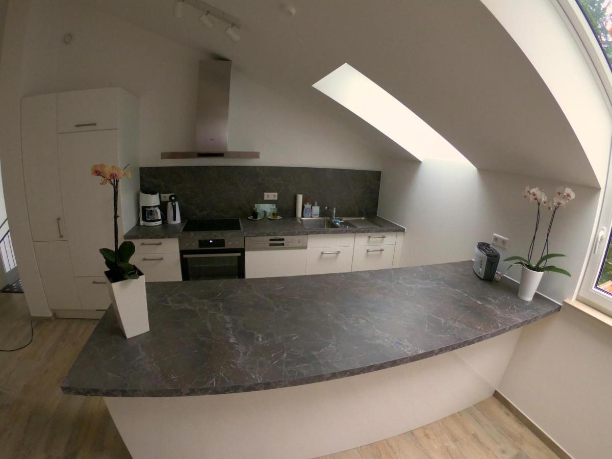 Ferienwohnungen Lamisto Am Waldesrand Neckartenzlingen Ngoại thất bức ảnh