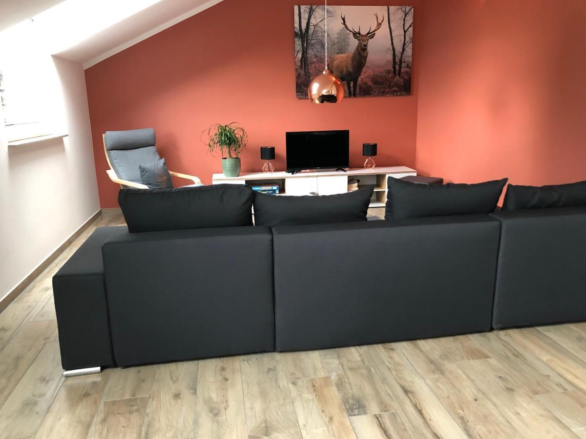 Ferienwohnungen Lamisto Am Waldesrand Neckartenzlingen Ngoại thất bức ảnh